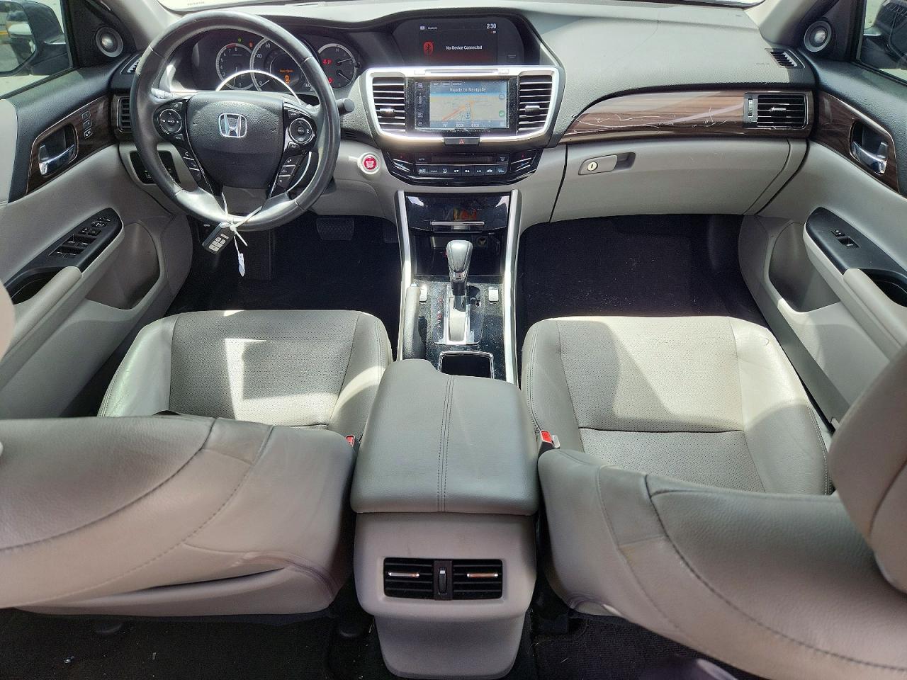 2017 HONDA ACCORD TOURING photo 8