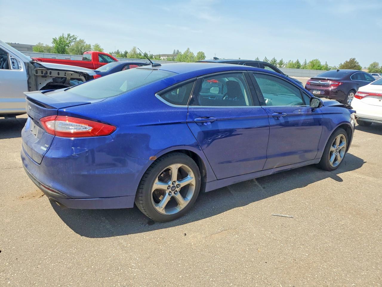 2013 FORD FUSION SE photo 3
