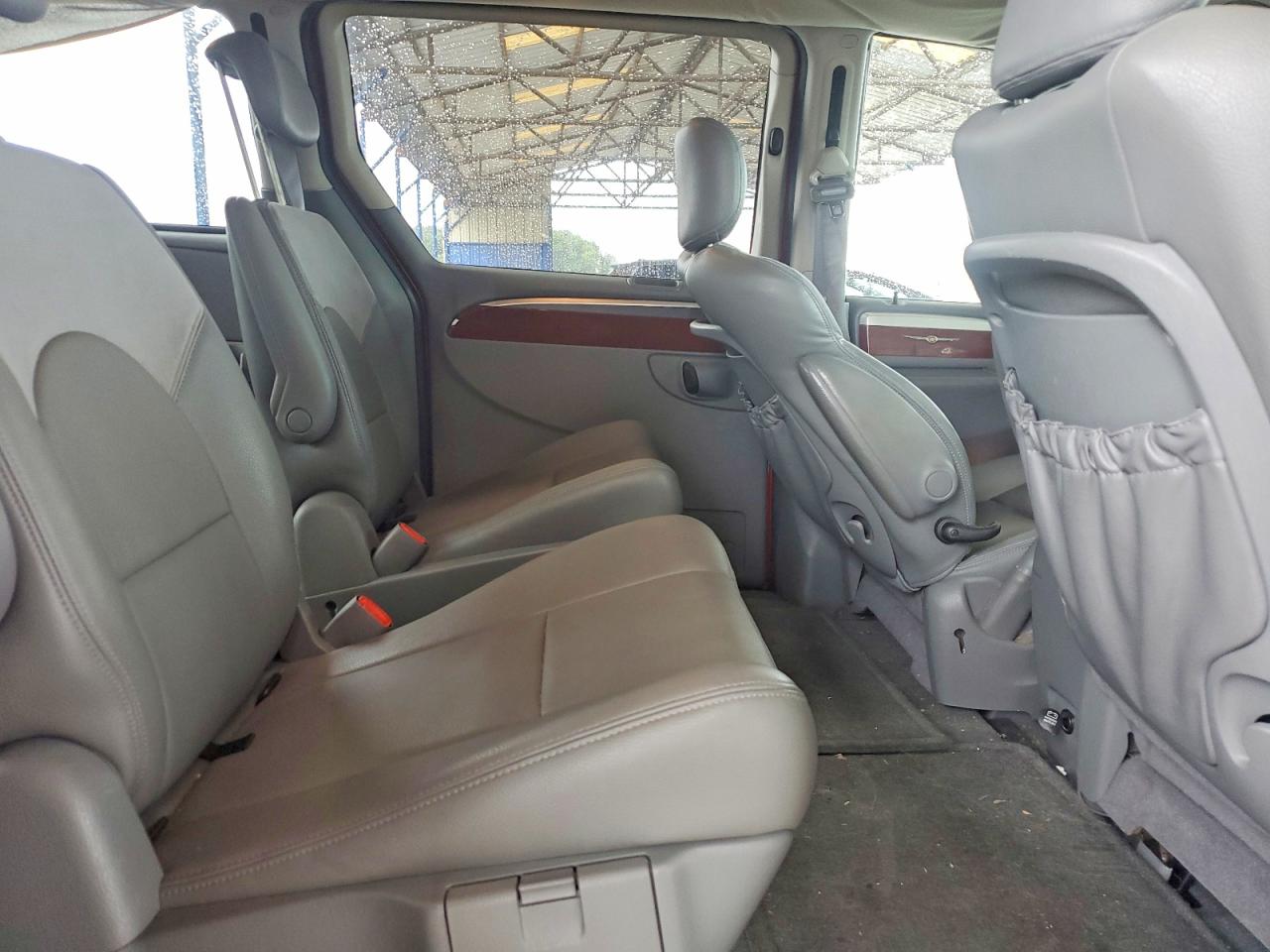 2007 CHRYSLER TOWN & COUNTRY LIMITED photo 19