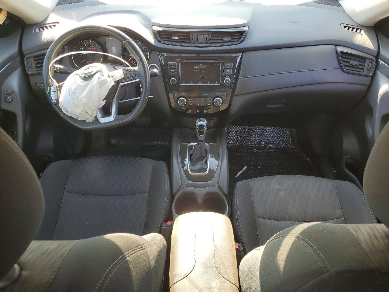 2018 NISSAN ROGUE SV photo 8