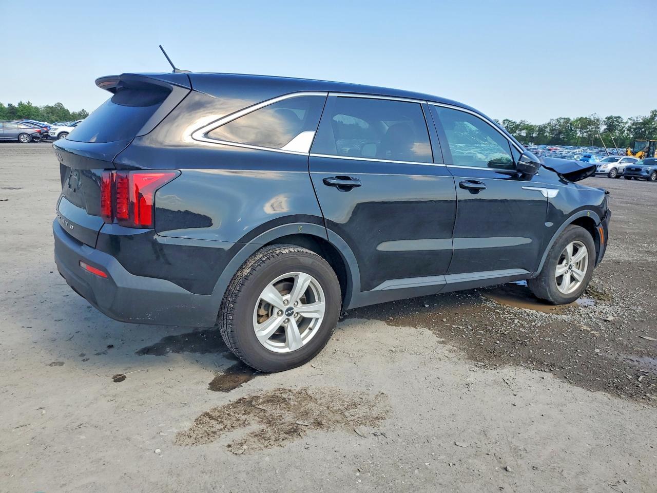 2022 KIA SORENTO photo 5