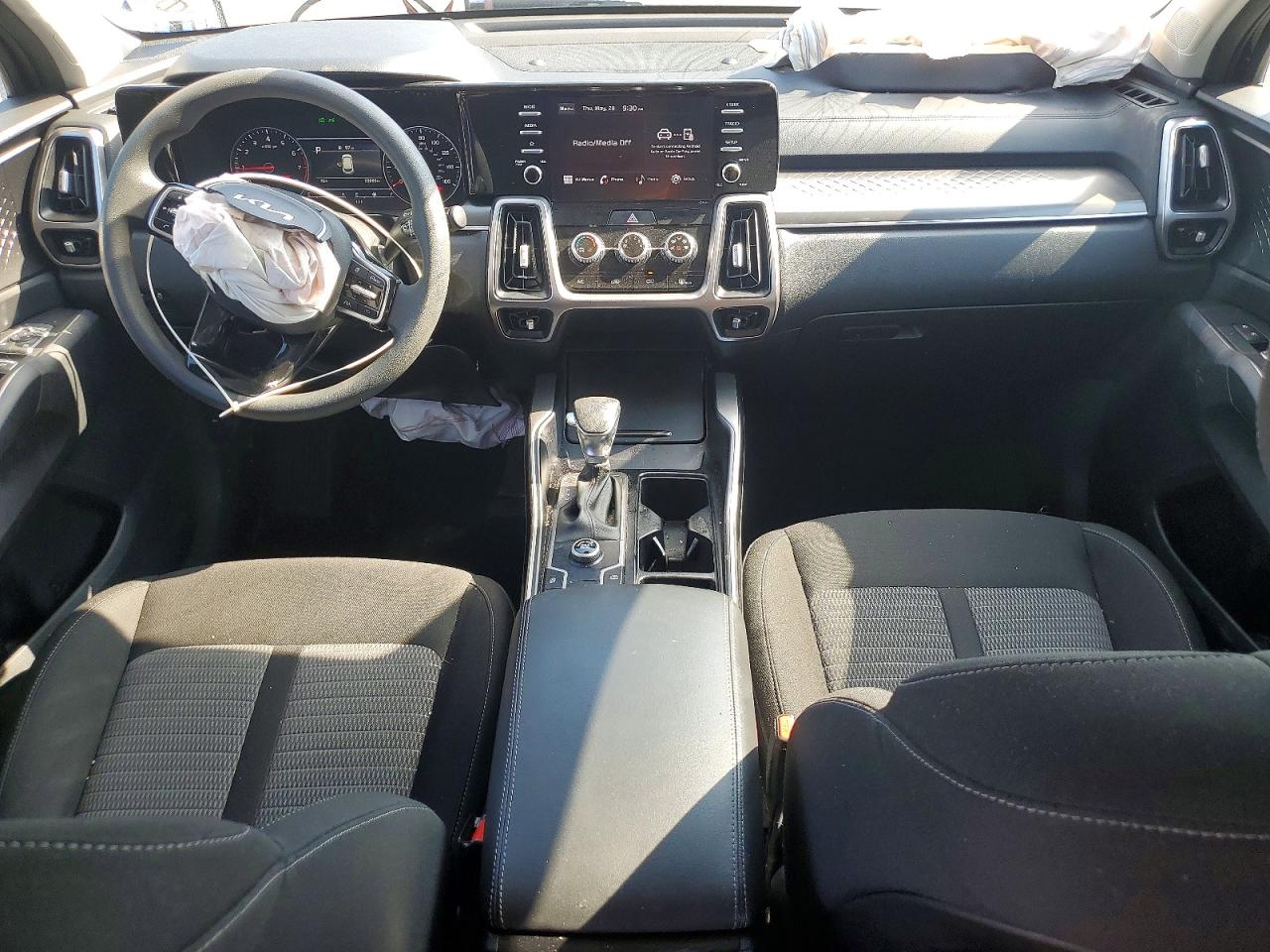 2022 KIA SORENTO photo 15