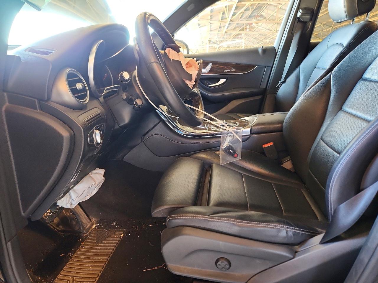 2018 MERCEDES-BENZ GLC 300 photo 7