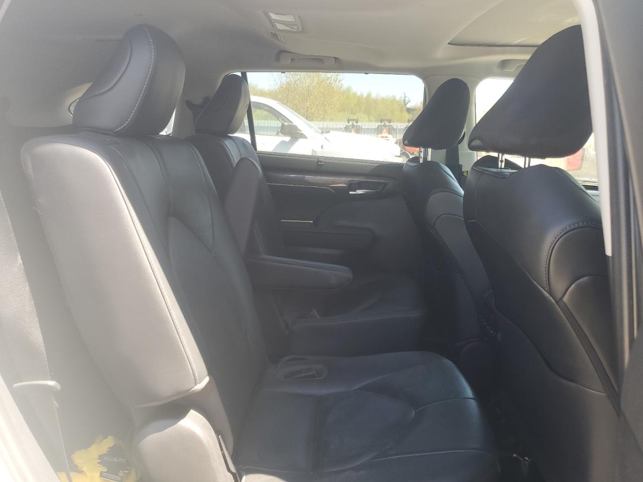 2020 TOYOTA HIGHLANDER LIMITED photo 21