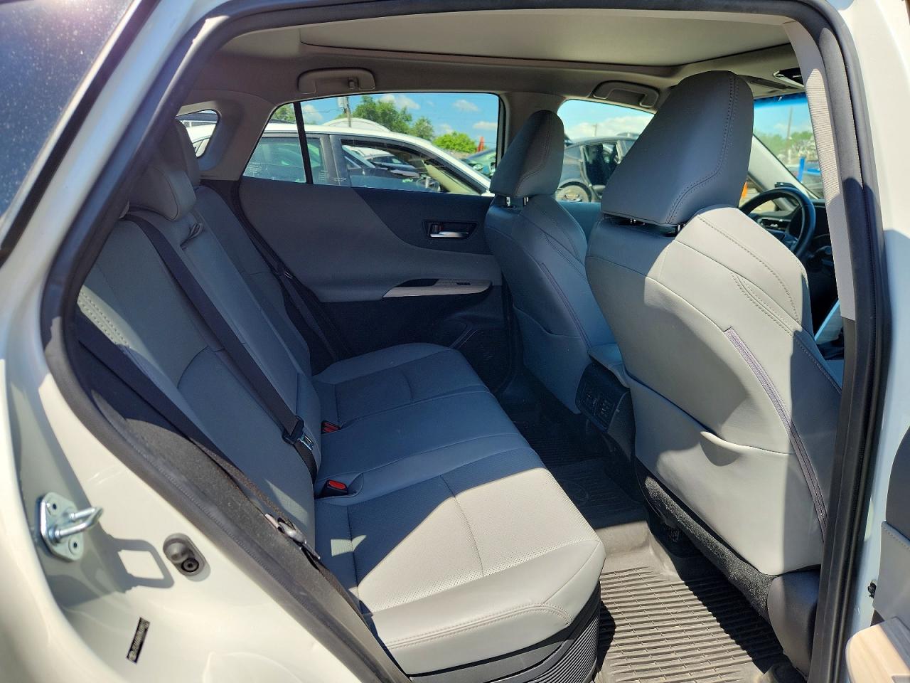 2021 TOYOTA VENZA LIMITED photo 31