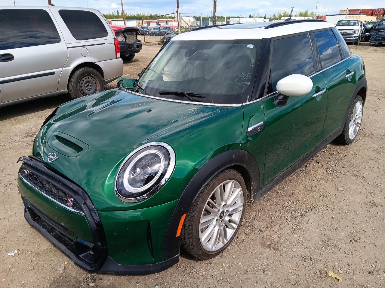 2023 MINI COOPER