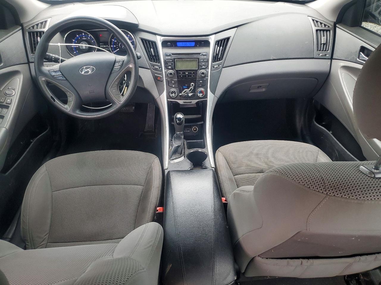 2013 HYUNDAI SONATA GLS photo 15