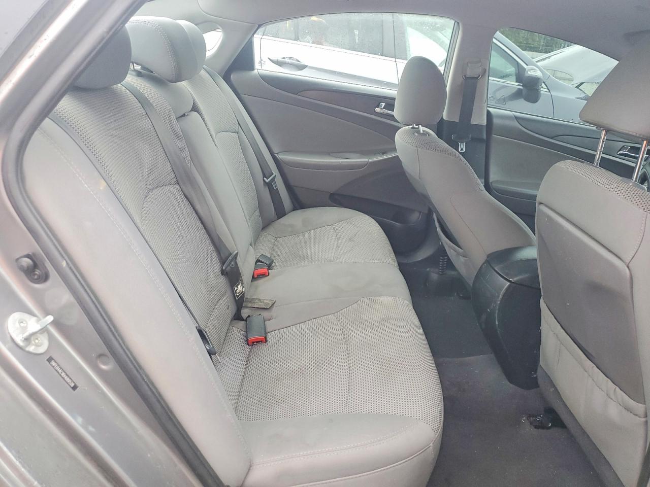 2013 HYUNDAI SONATA GLS photo 19
