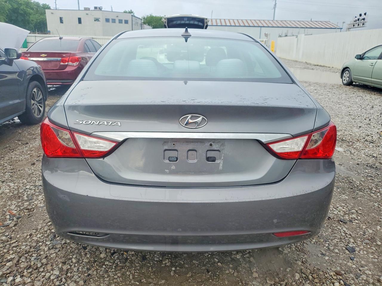 2013 HYUNDAI SONATA GLS photo 11