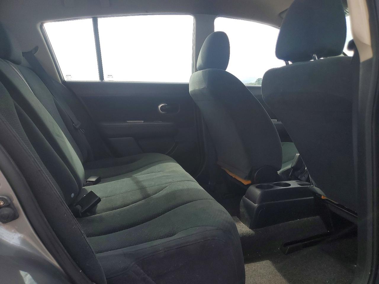 2011 NISSAN VERSA 1.8 S photo 28