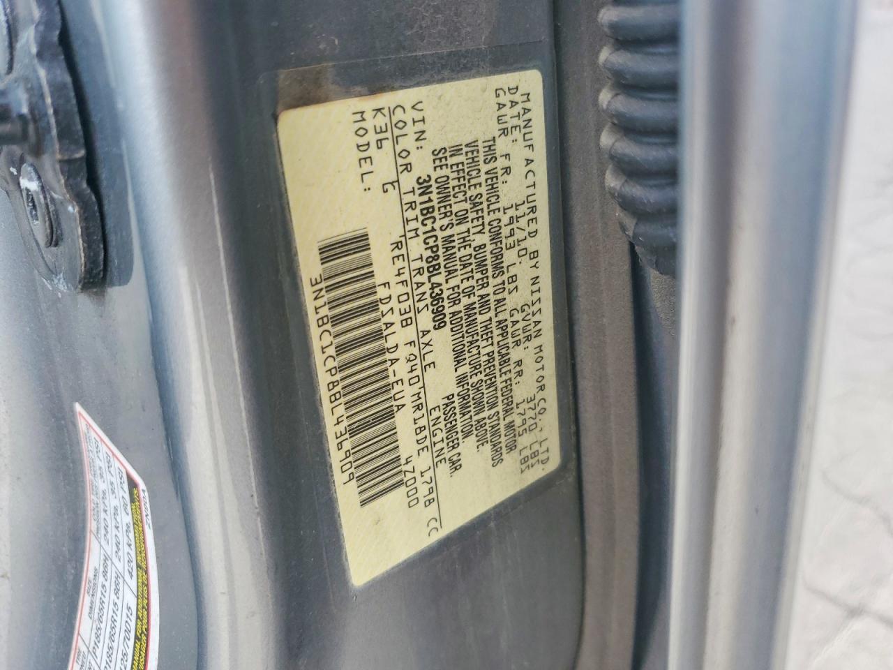 2011 NISSAN VERSA 1.8 S photo 37