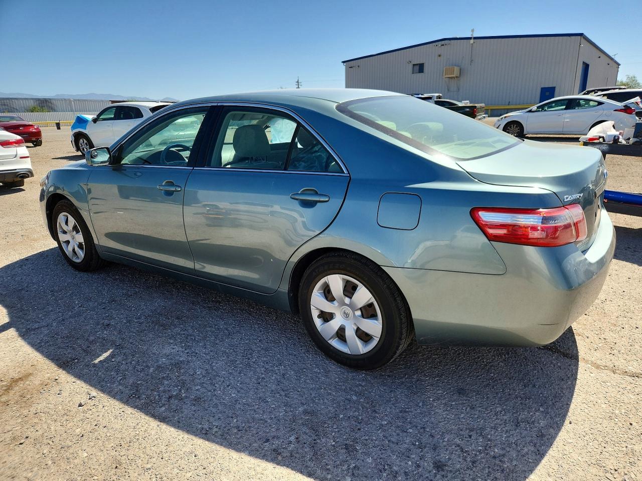 2008 TOYOTA CAMRY LE photo 4