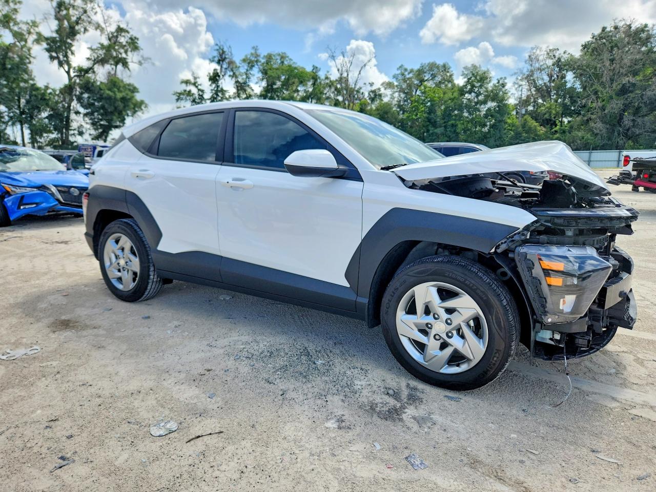 2025 HYUNDAI KONA SE photo 10