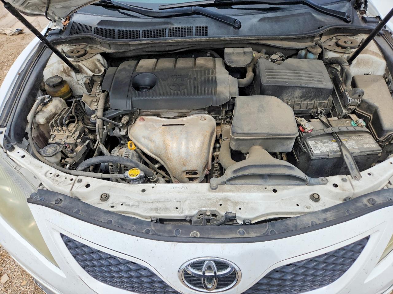 2011 TOYOTA CAMRY SE photo 21