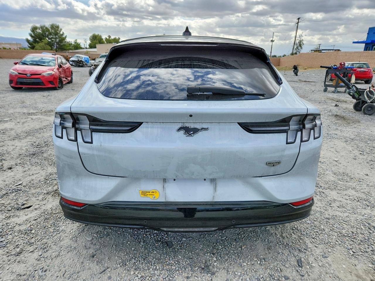 2022 FORD MUSTANG MACH-E CALIFORNIA ROUTE 1 photo 11