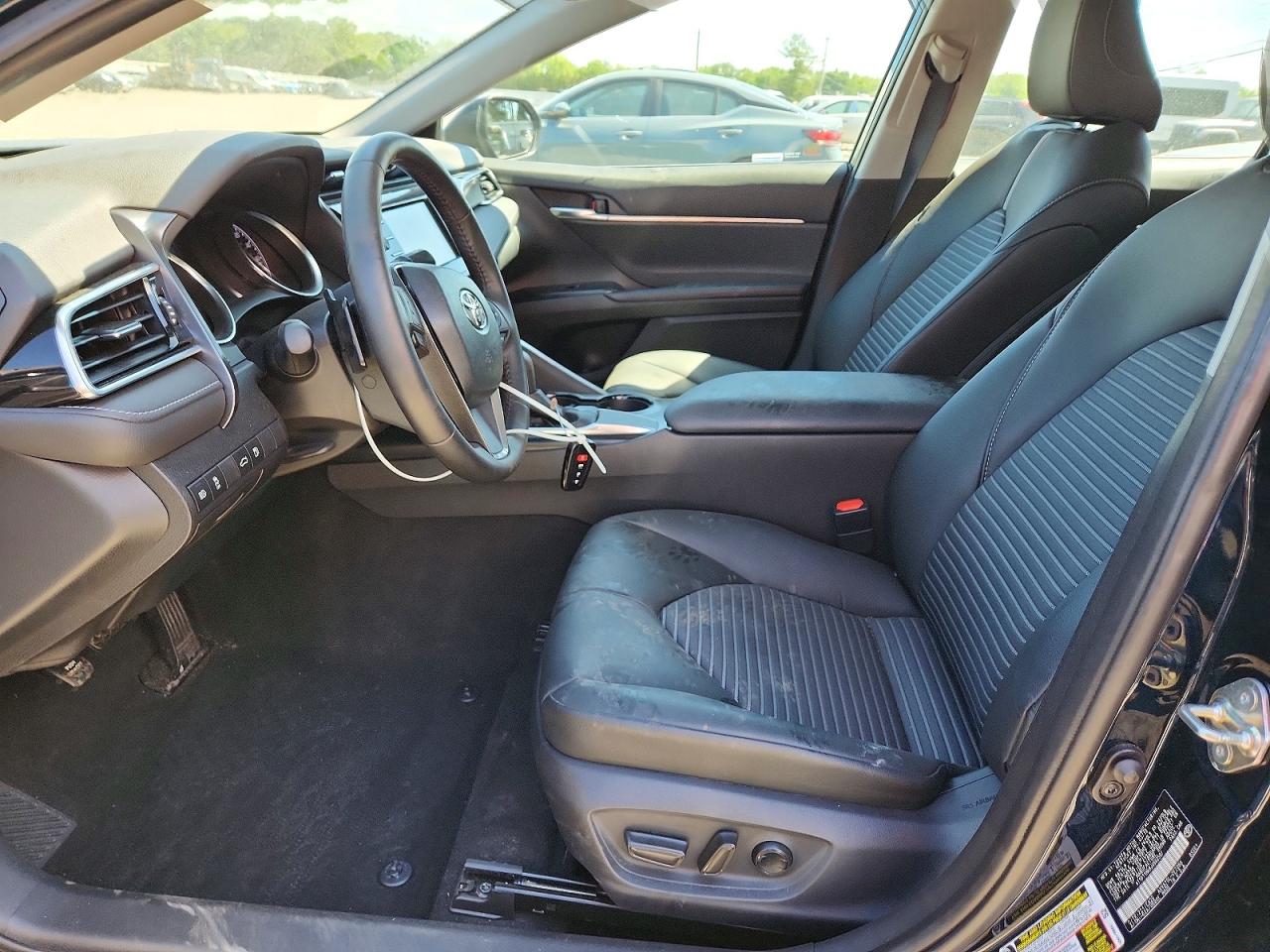 2018 TOYOTA CAMRY SE photo 7