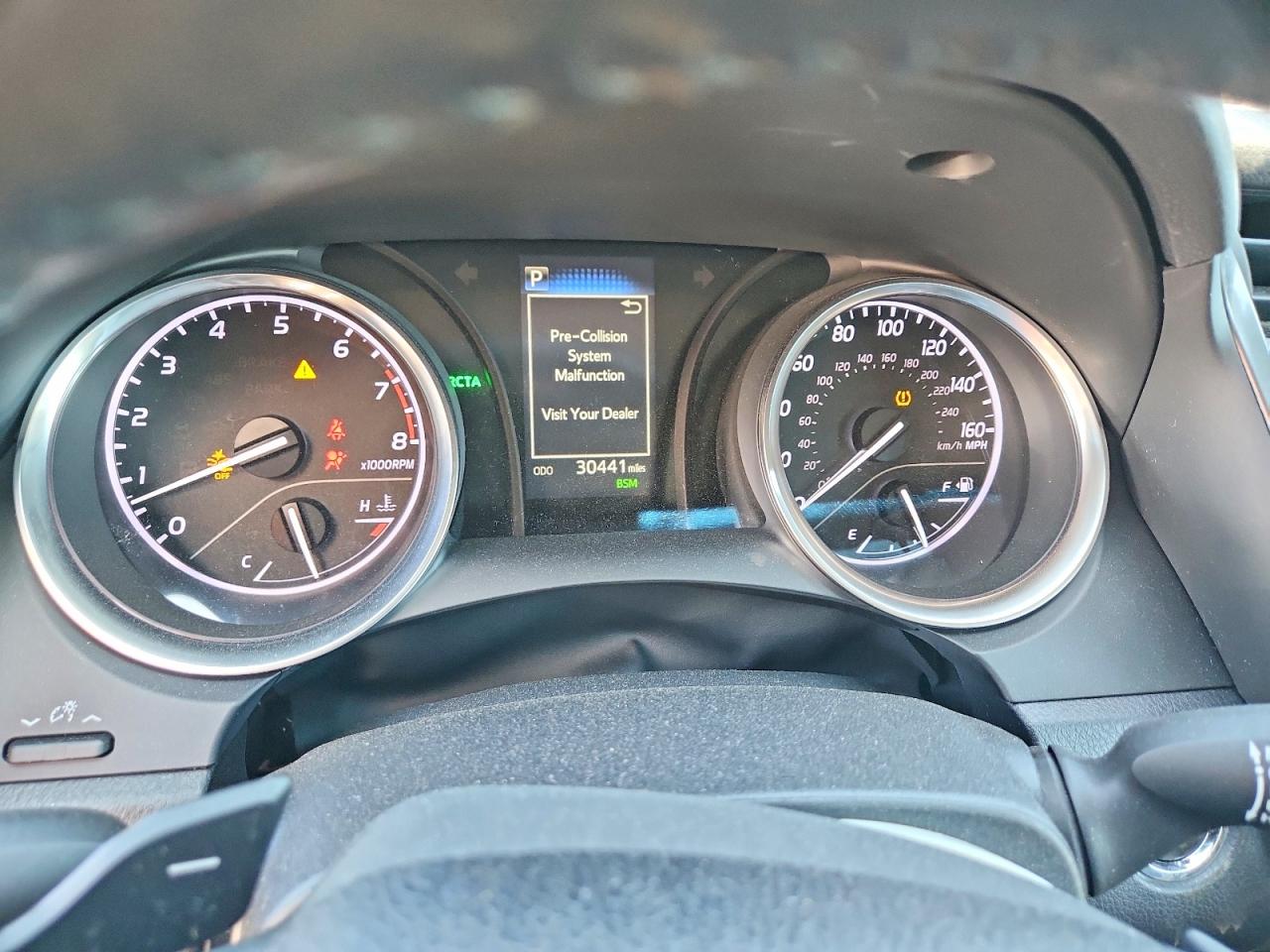 2018 TOYOTA CAMRY SE photo 9