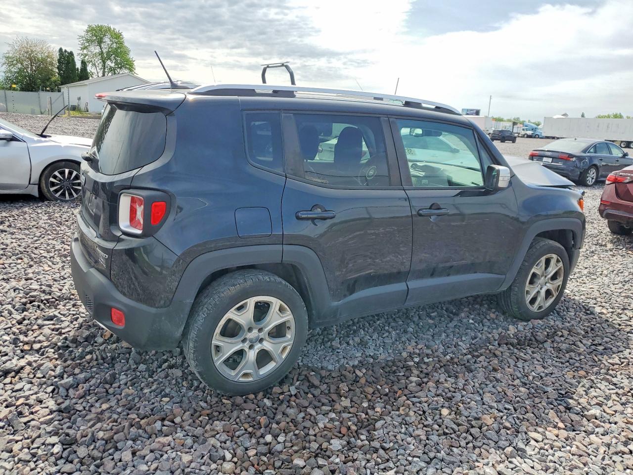 2015 JEEP RENEGADE LIMITED photo 5