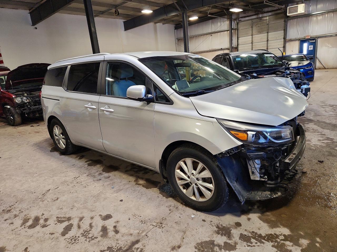 2016 KIA SEDONA LX photo 7