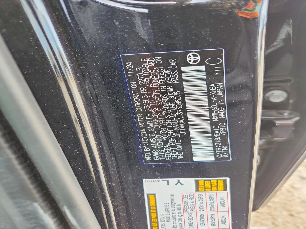 2024 TOYOTA PRIUS photo 25