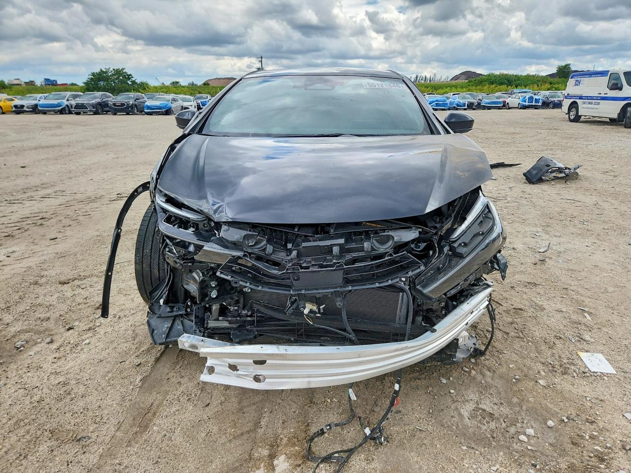 2024 TOYOTA PRIUS photo 9
