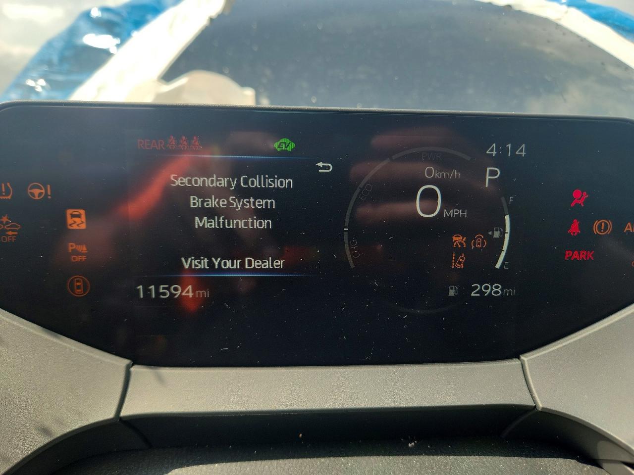 2024 TOYOTA PRIUS photo 17