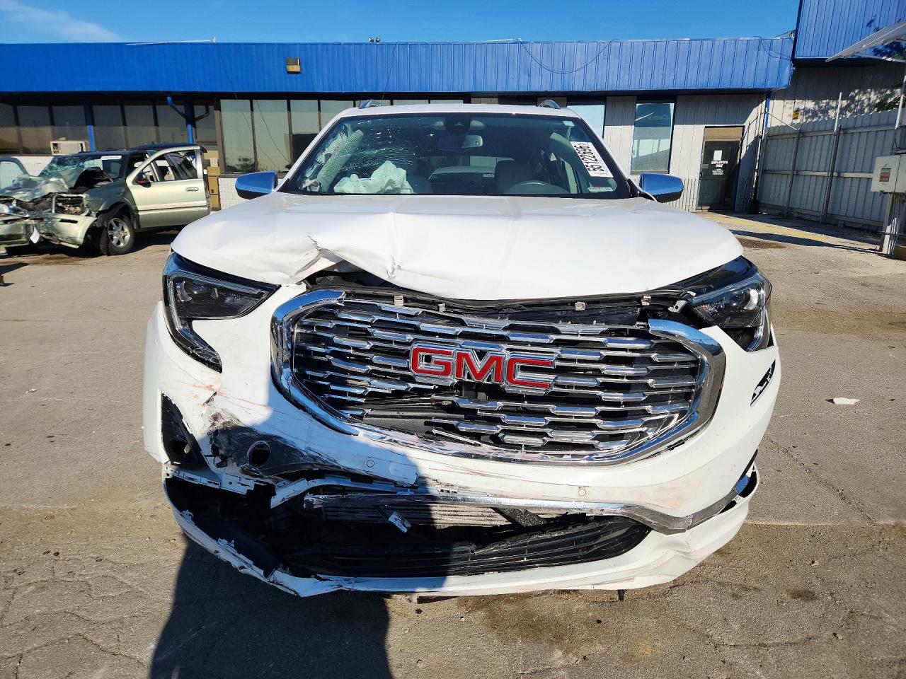 2020 GMC TERRAIN DENALI photo 5