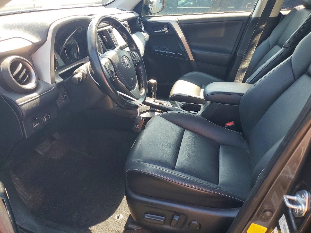 2018 TOYOTA RAV4 HV LIMITED photo 13