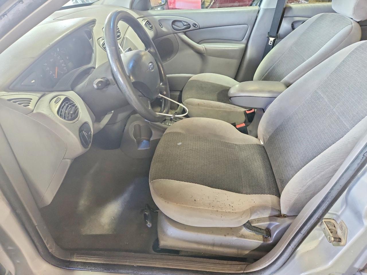 2003 FORD FOCUS SE photo 13