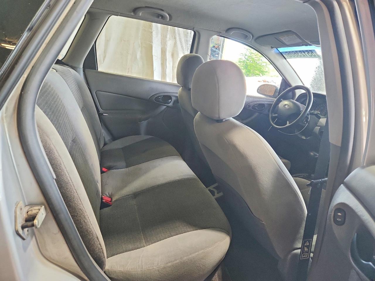2003 FORD FOCUS SE photo 19