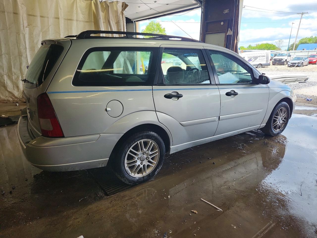 2003 FORD FOCUS SE photo 5