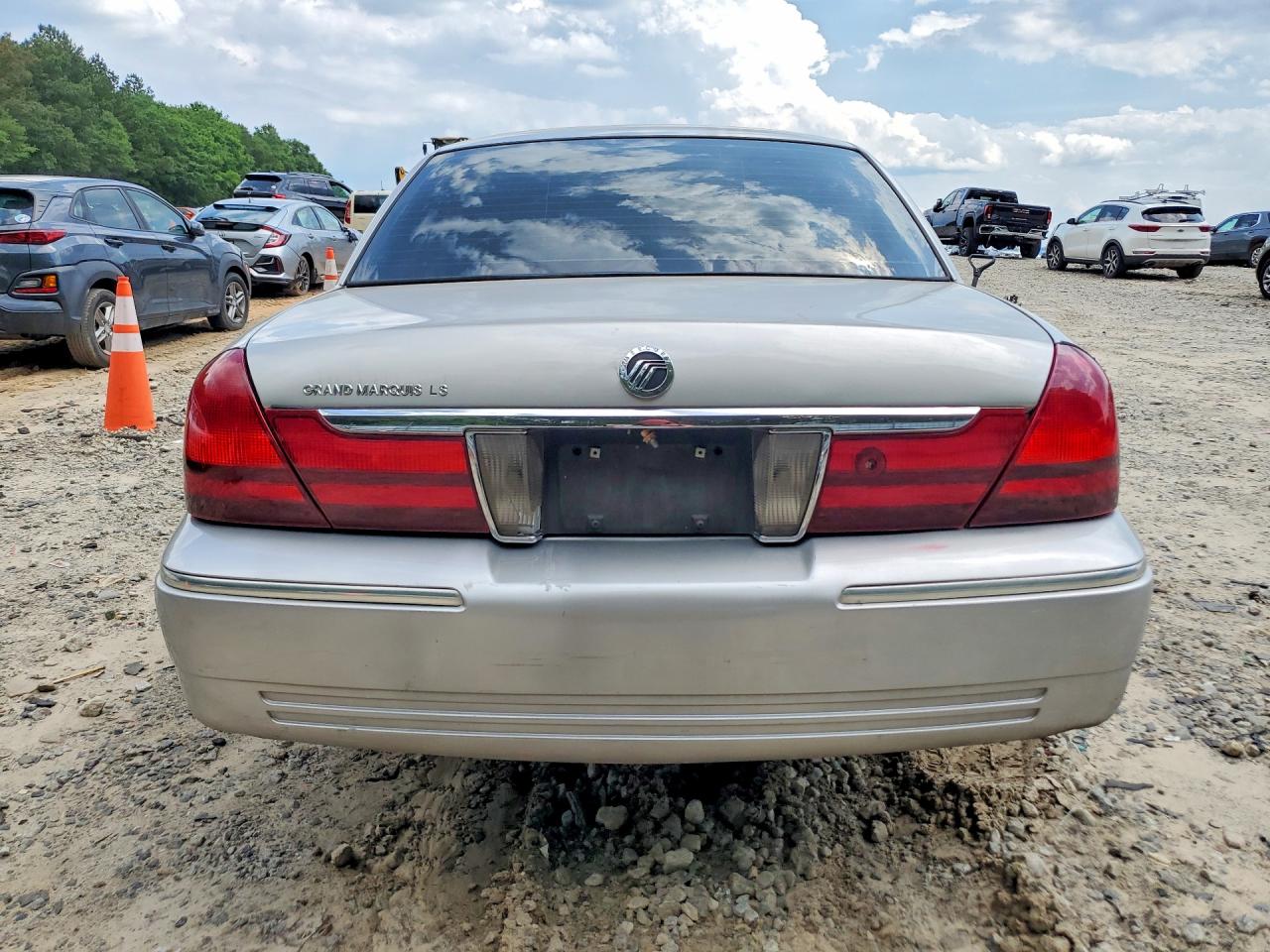 2004 MERCURY GRAND MARQUIS LS photo 11