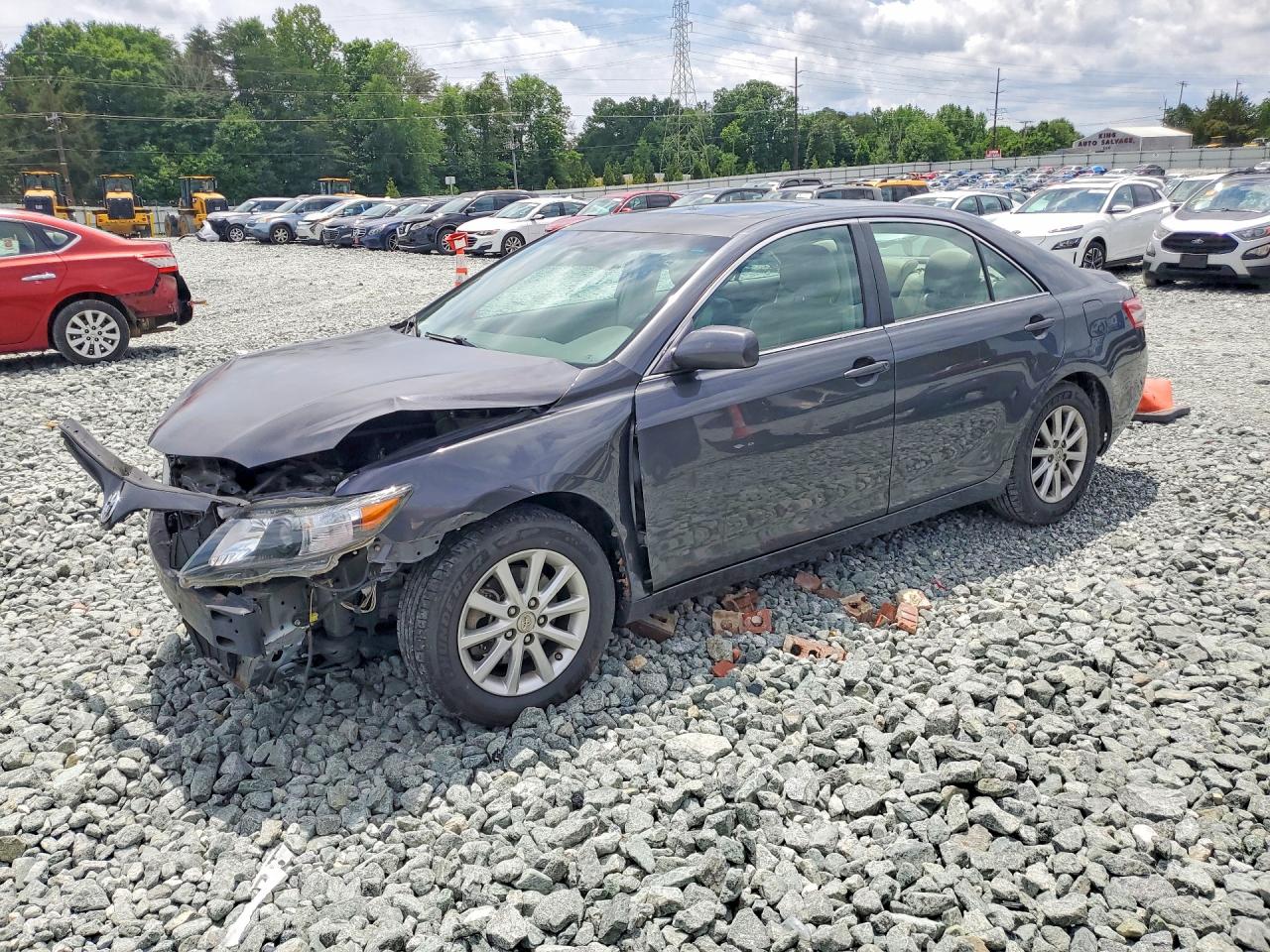 2011 TOYOTA CAMRY