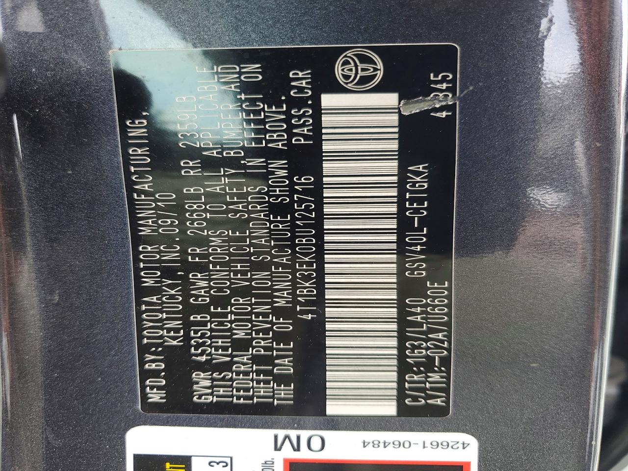 2011 TOYOTA CAMRY photo 34