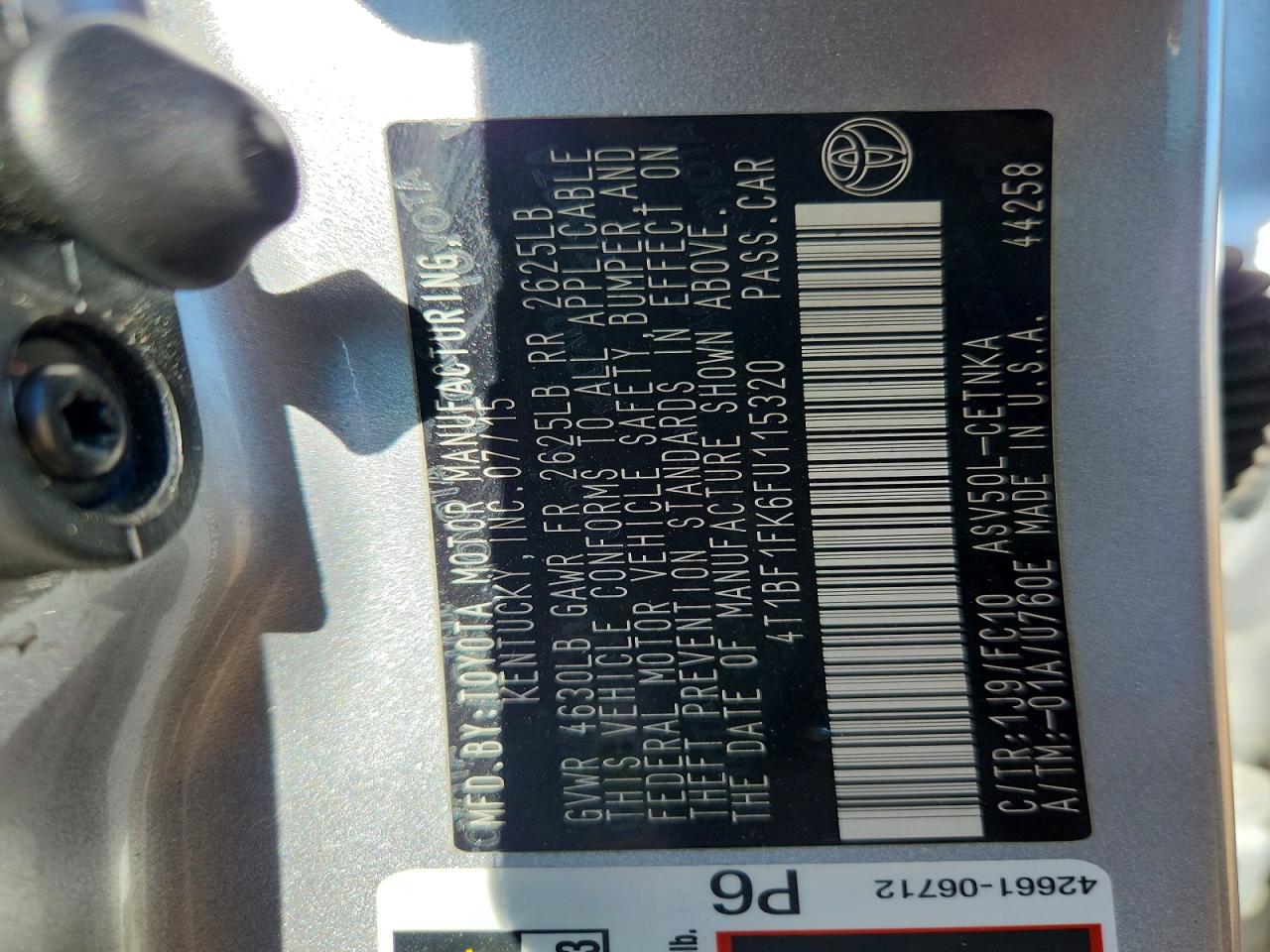 2015 TOYOTA CAMRY LE photo 25