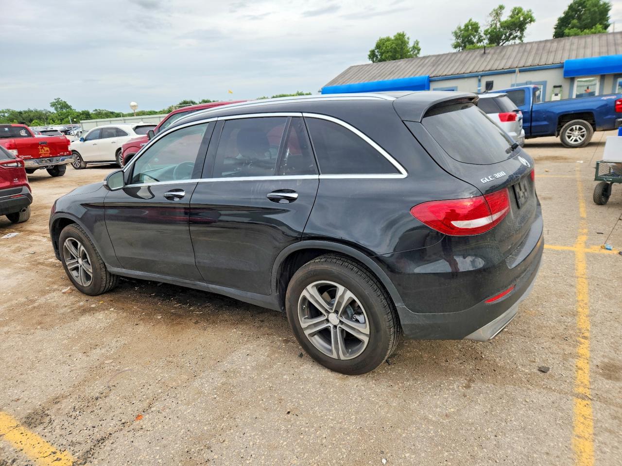 2016 MERCEDES-BENZ GLC 300 photo 3