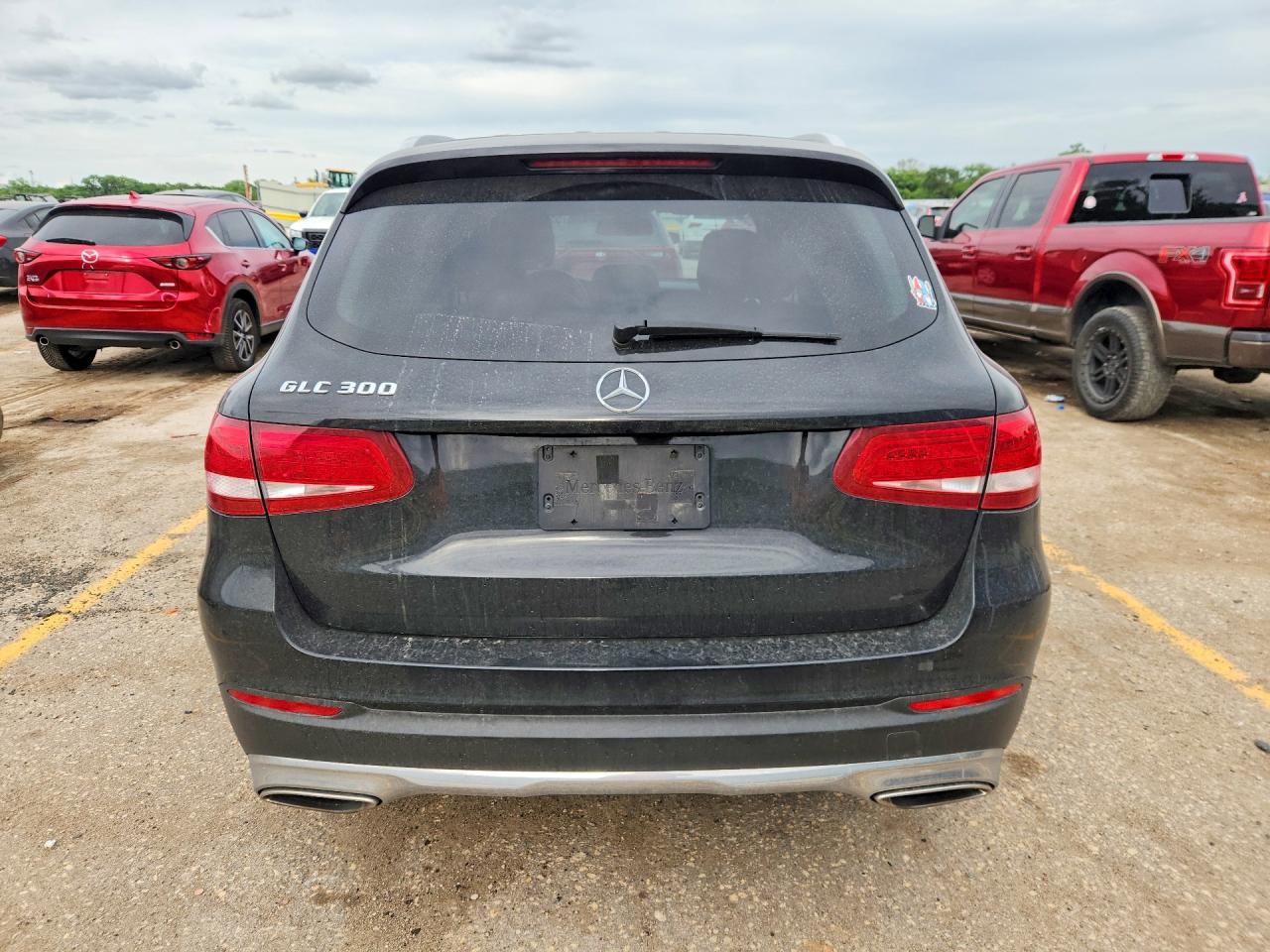 2016 MERCEDES-BENZ GLC 300 photo 11