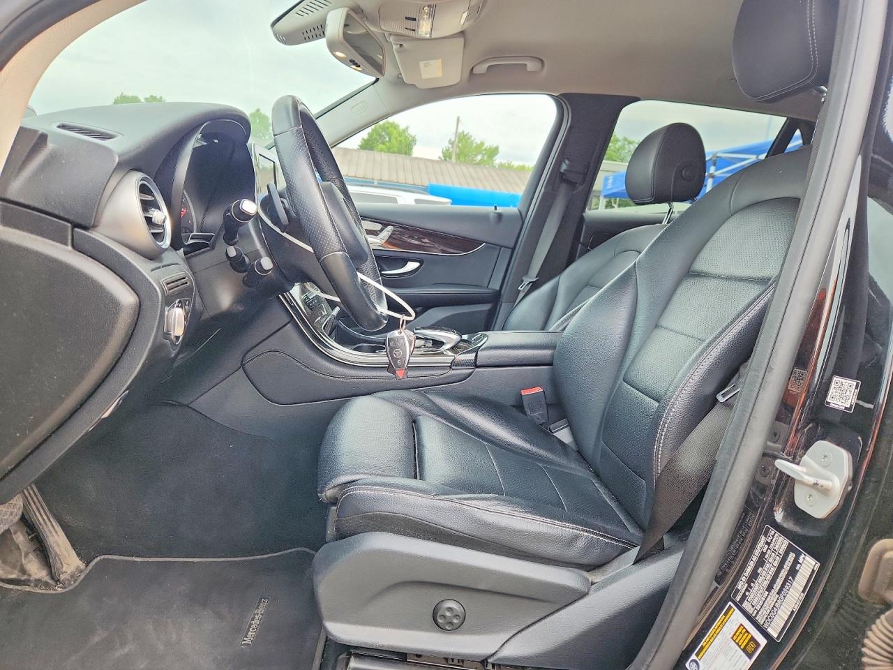 2016 MERCEDES-BENZ GLC 300 photo 13