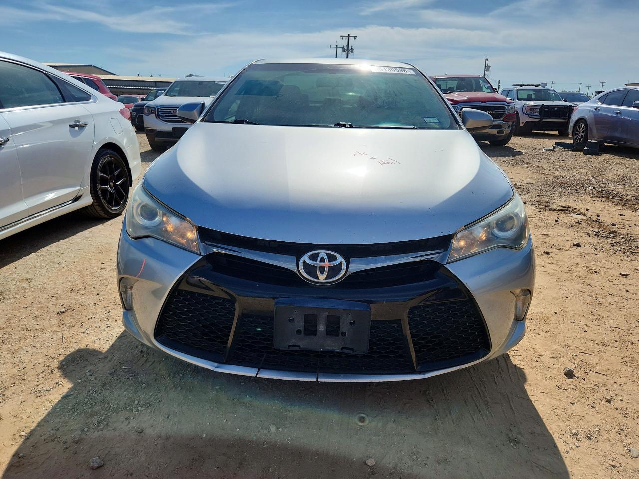 2015 TOYOTA CAMRY SE photo 9