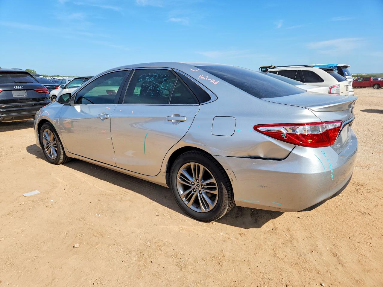 2015 TOYOTA CAMRY SE photo 3