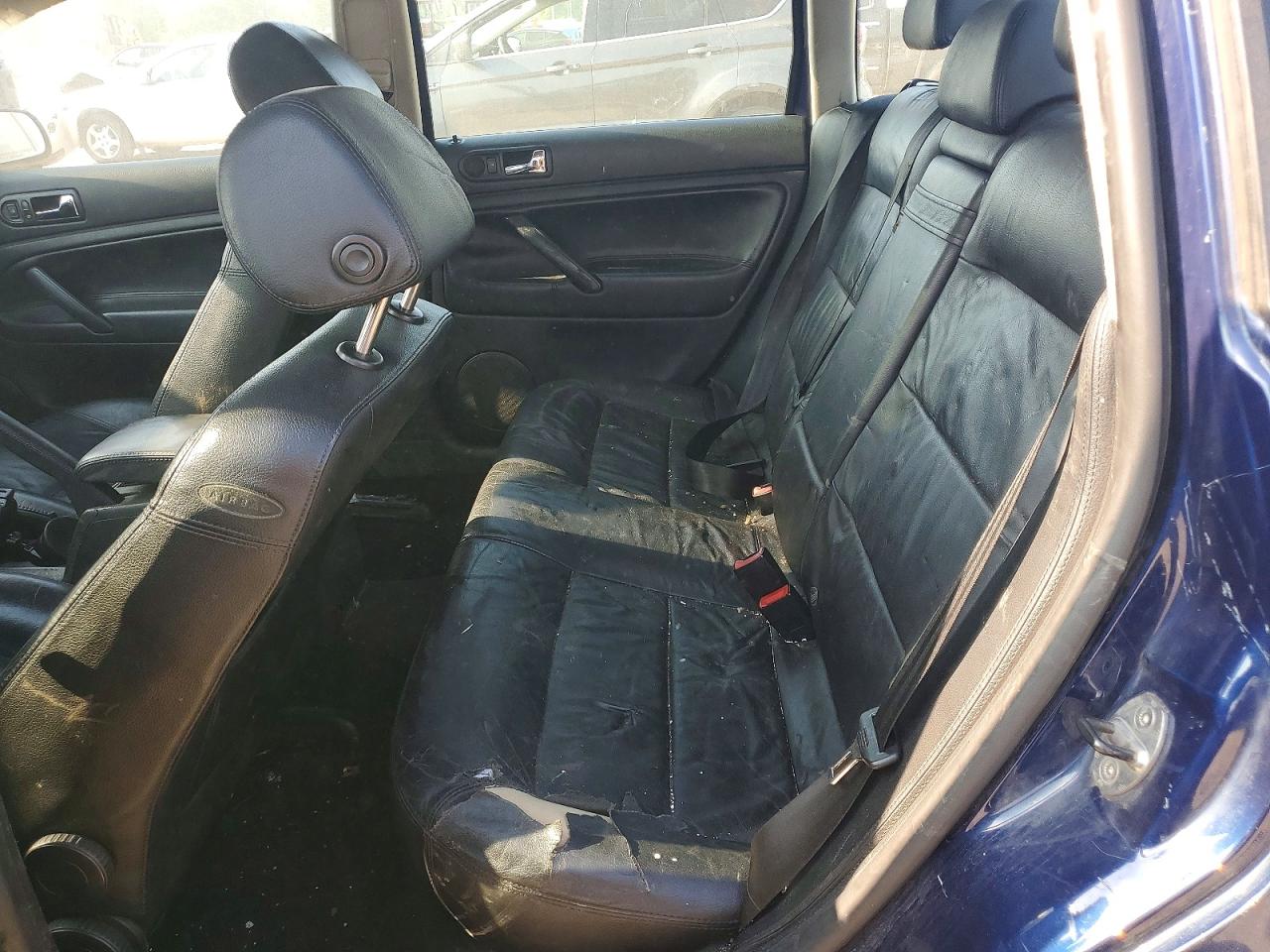 2003 VOLKSWAGEN PASSAT GLS photo 28