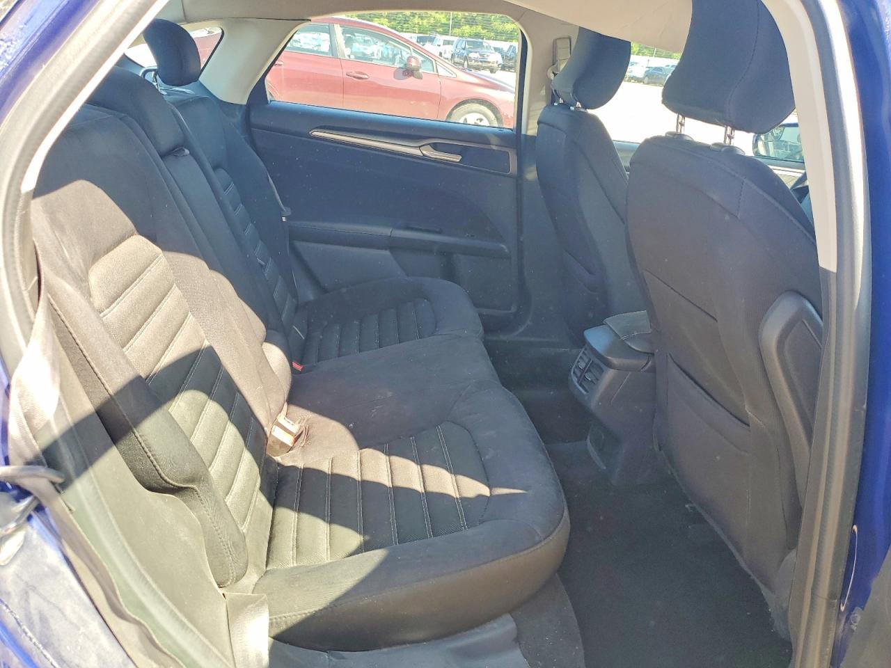 2015 FORD FUSION SE photo 10