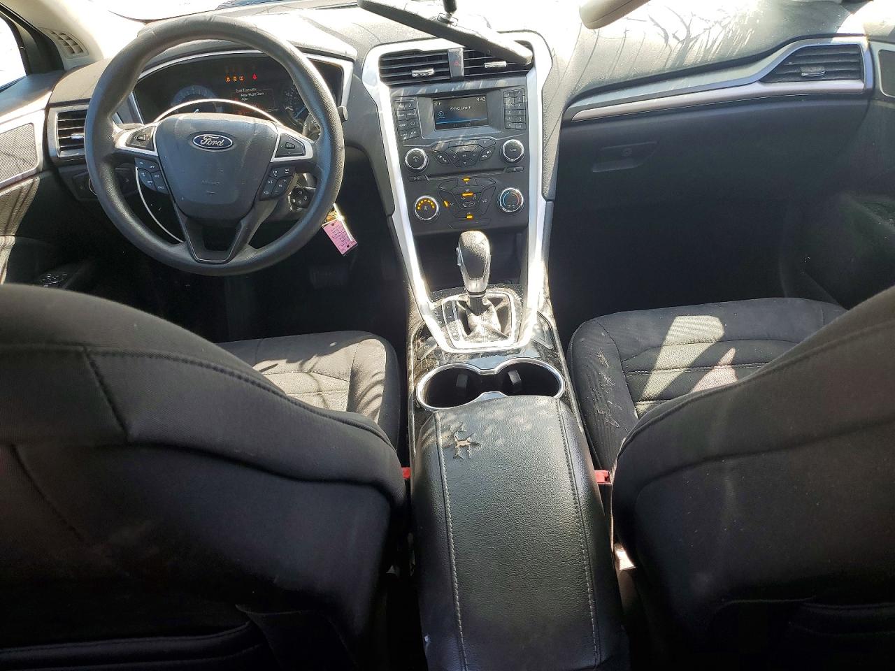 2015 FORD FUSION SE photo 8