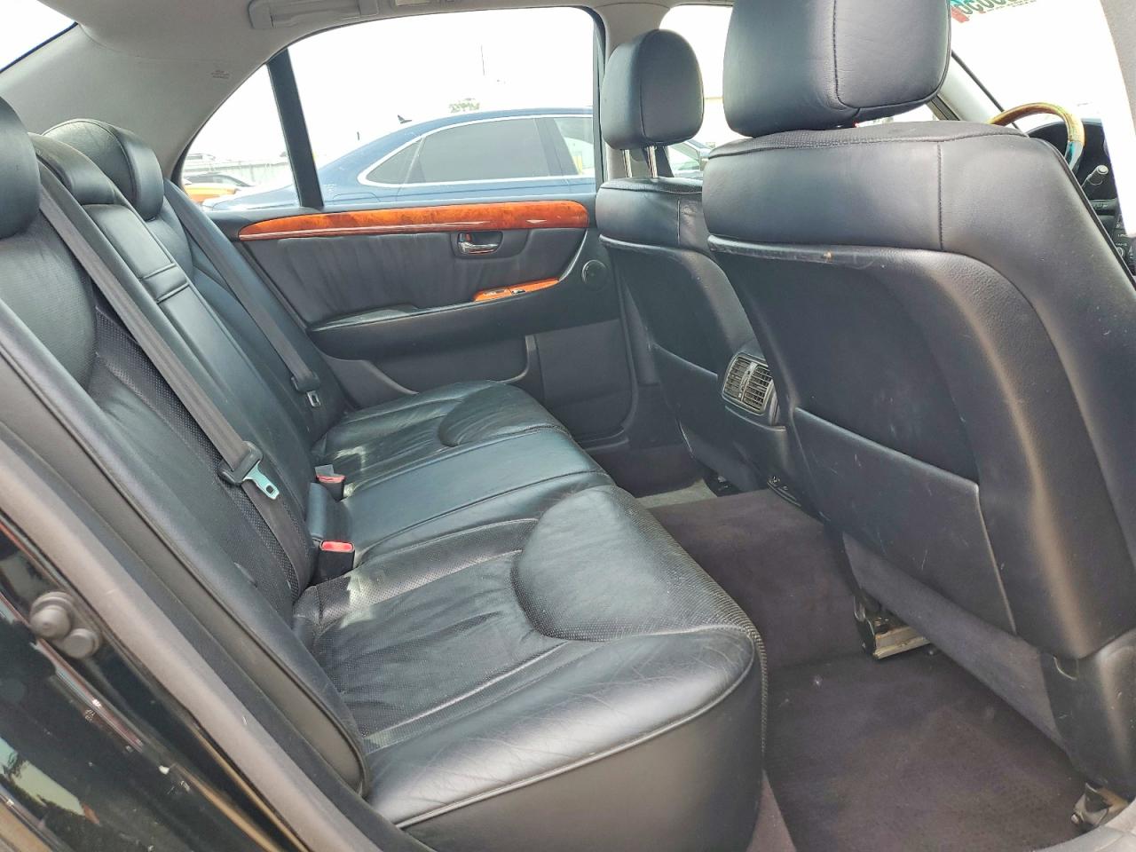 2005 LEXUS LS 430 photo 19
