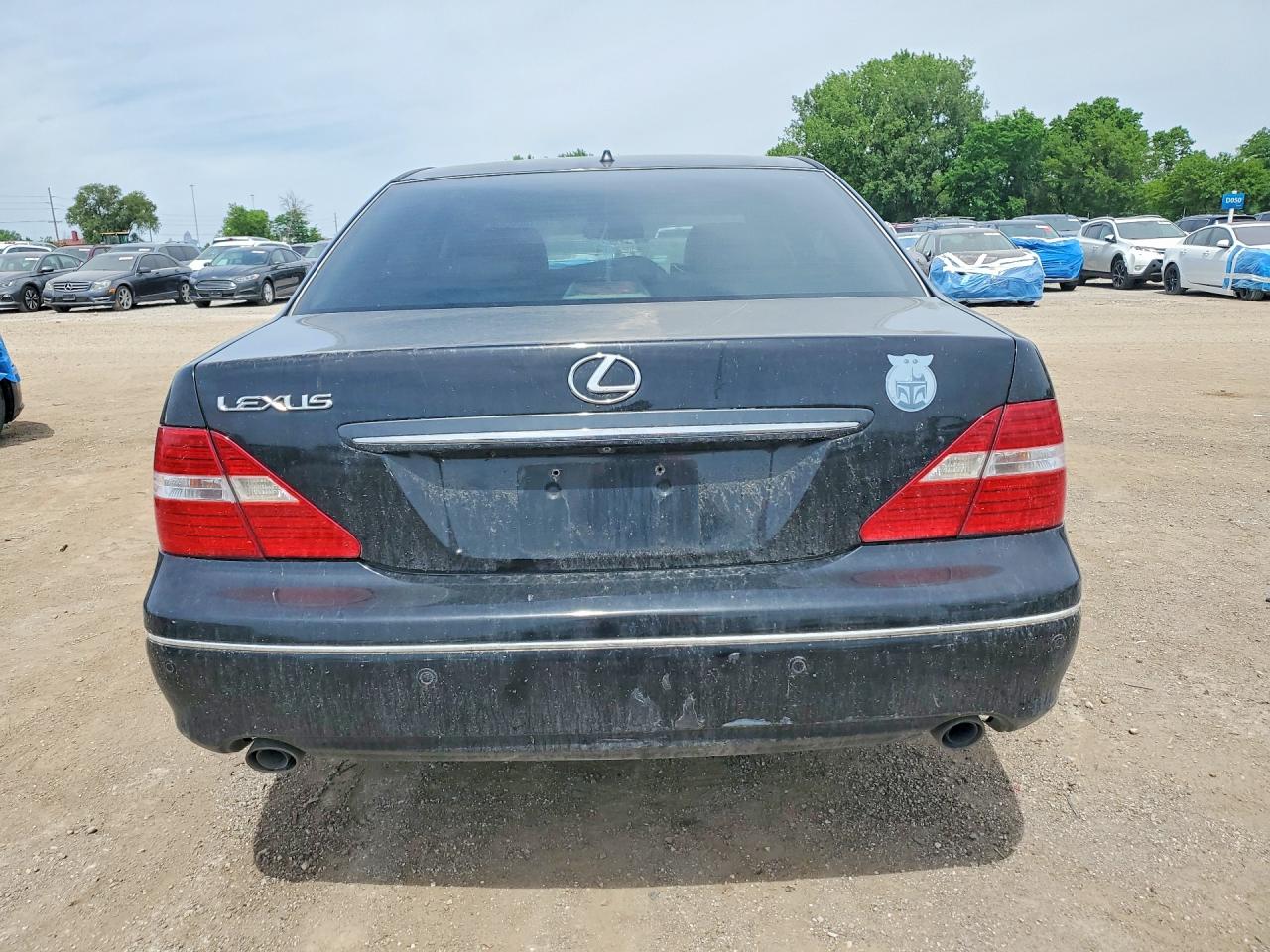 2005 LEXUS LS 430 photo 11