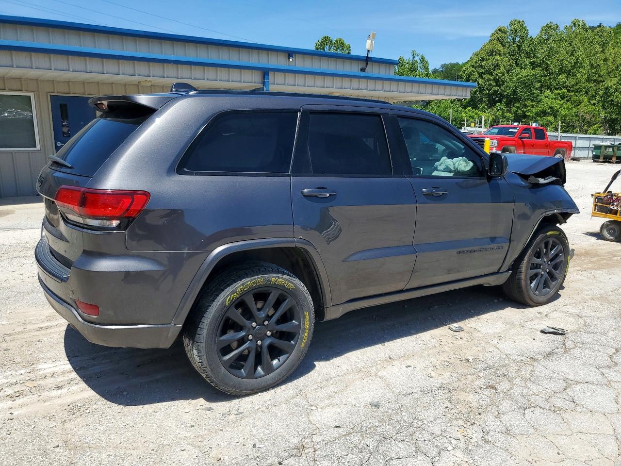 2018 JEEP GRAND CHEROKEE LAREDO photo 5