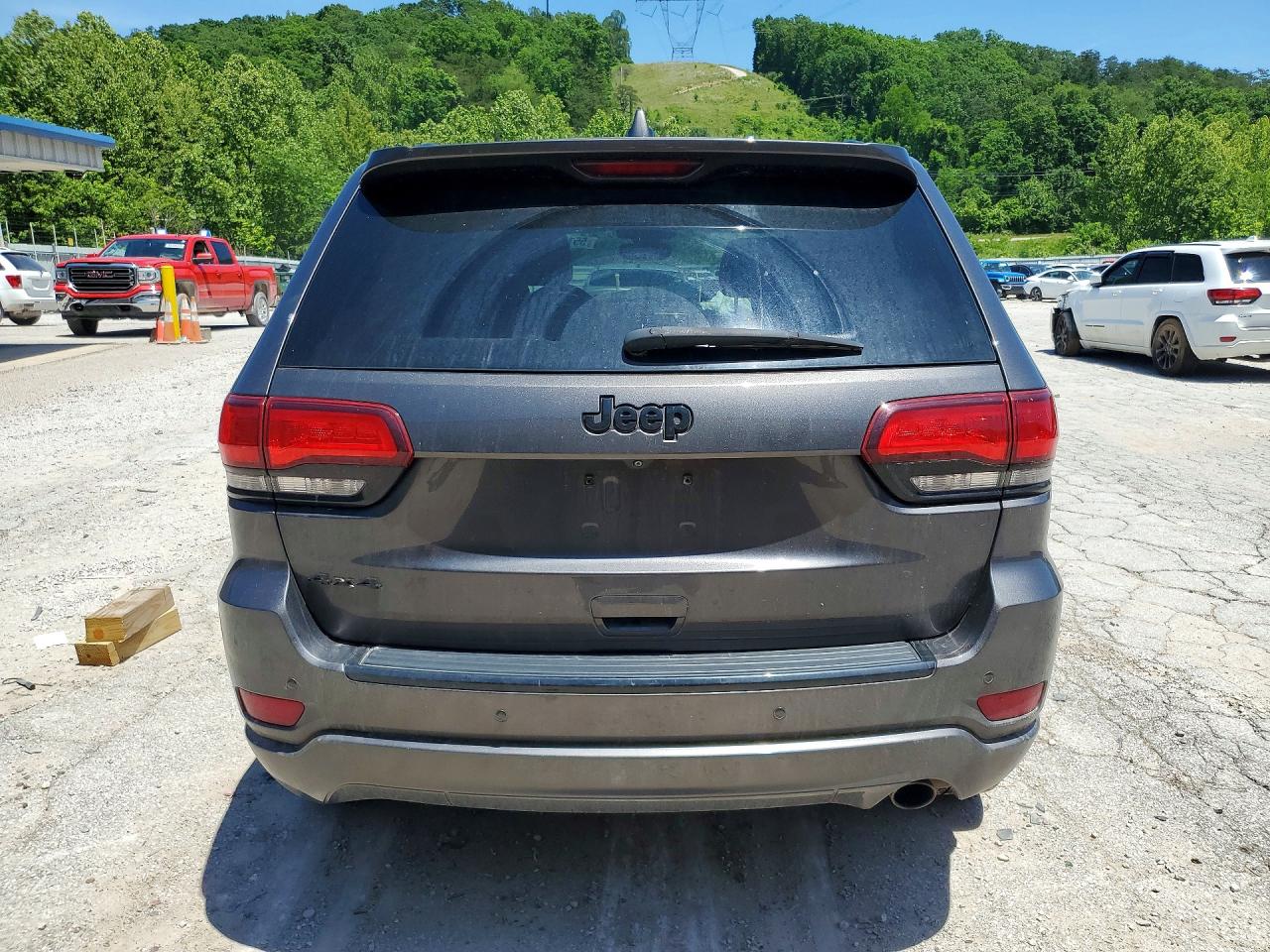 2018 JEEP GRAND CHEROKEE LAREDO photo 11