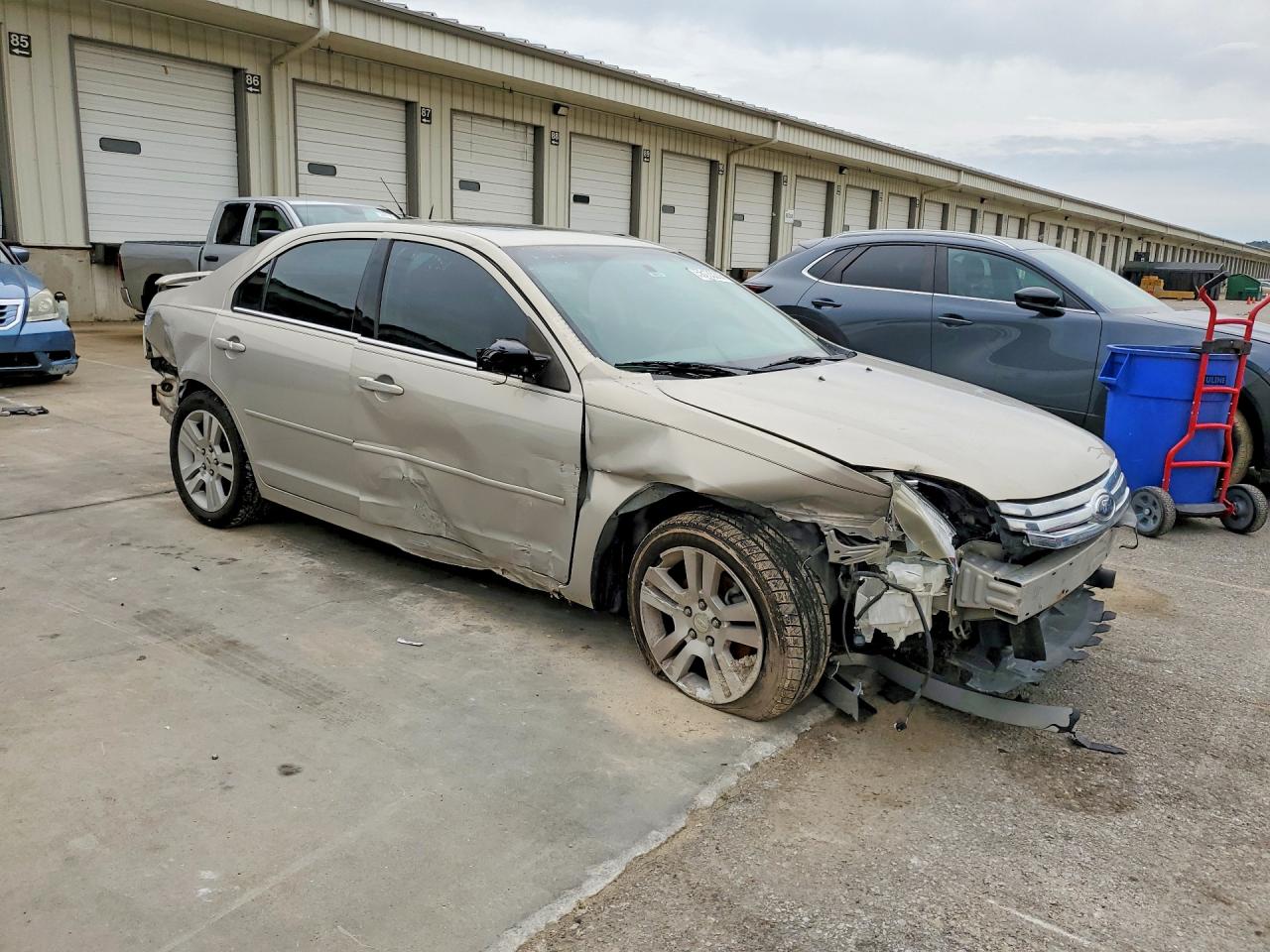 2009 FORD FUSION SEL photo 4