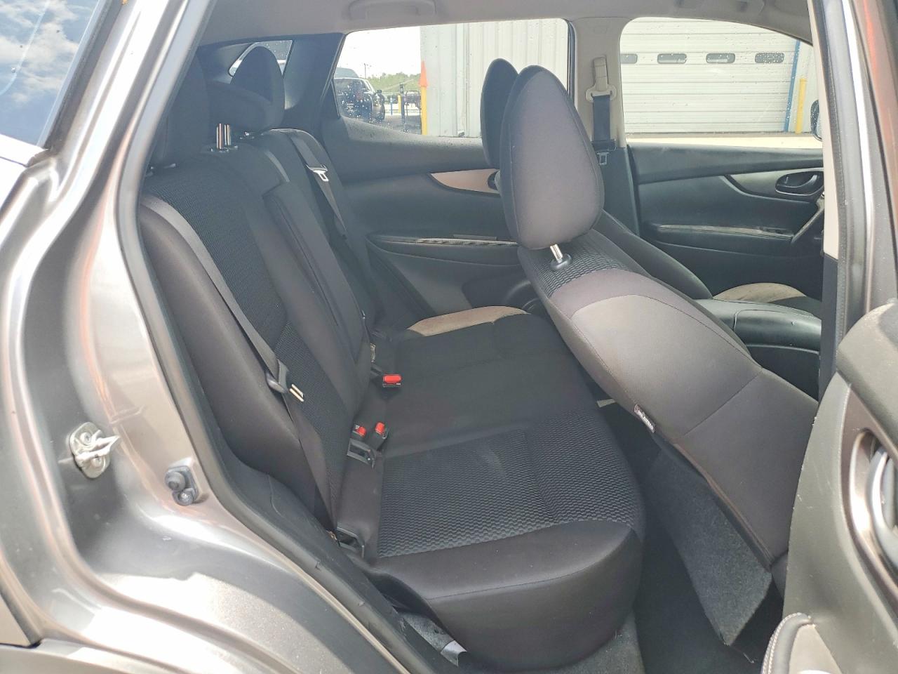 2019 NISSAN ROGUE SPORT S photo 21
