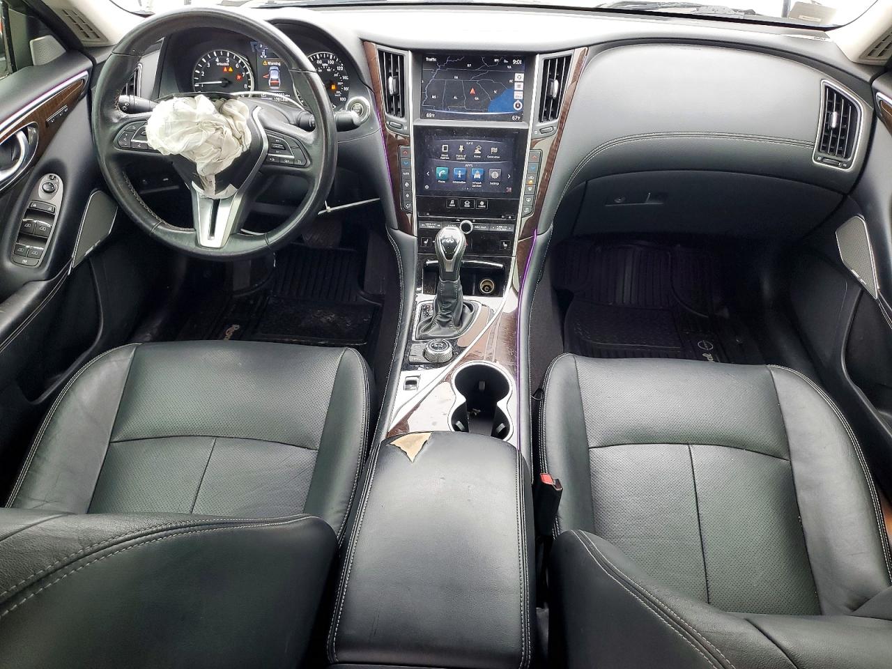 2018 INFINITI Q50 3.0T LUXE photo 8